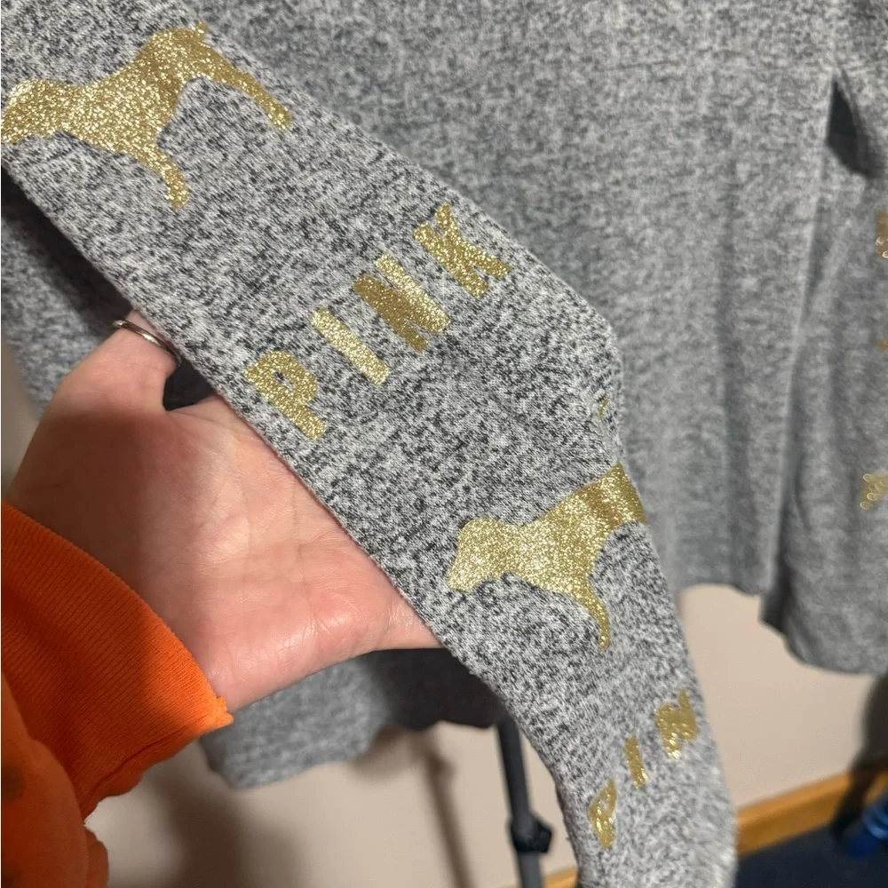 PINK Victoria's Secret Gray Long Sleeve‎ with Gold Details